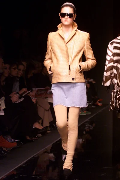 Look 5